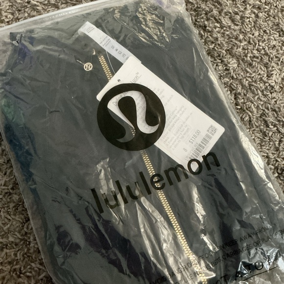 lululemon athletica Black Hoodie - Picture 2 of 2